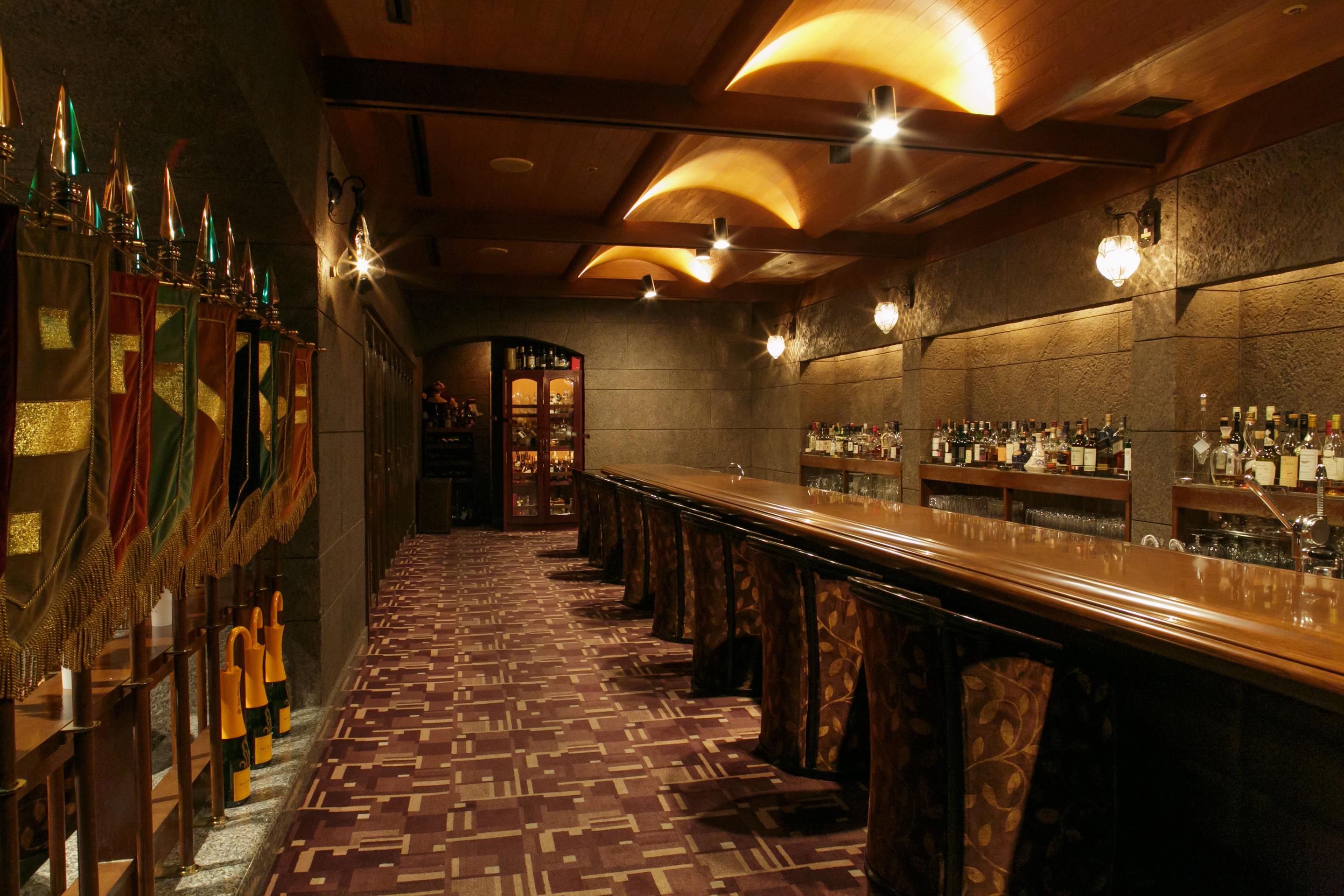 Nagoya Tokyu Hotel Extérieur photo The bar at the 21 Club